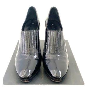 BCBG patent heeled booties in black size 9.5